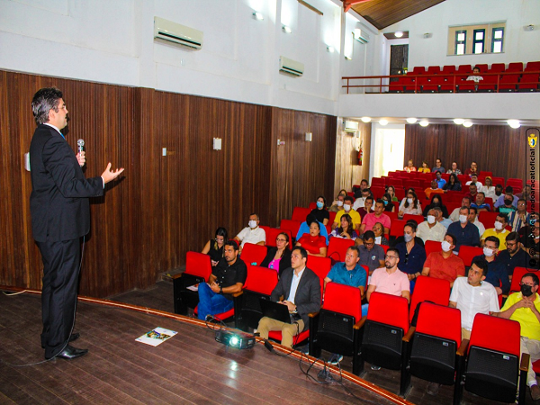 Aracati recebe seminário regional sobre abertura e formalização de empresas